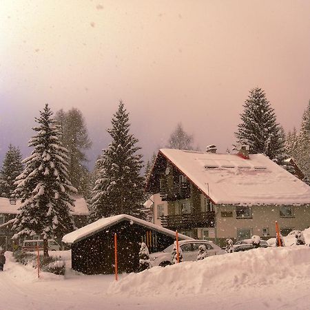 Pension Arabela Bed and Breakfast Harrachov Exterior foto