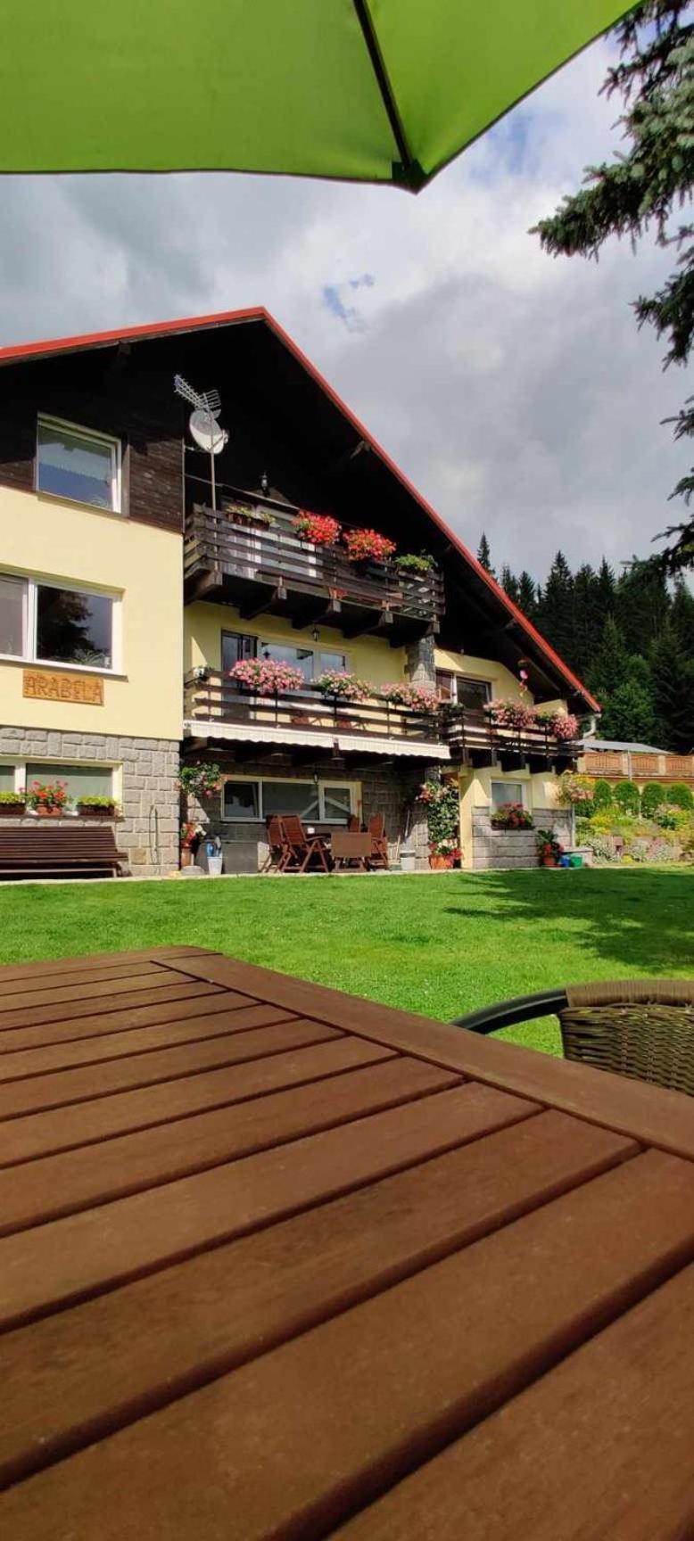 Pension Arabela Bed and Breakfast Harrachov Exterior foto